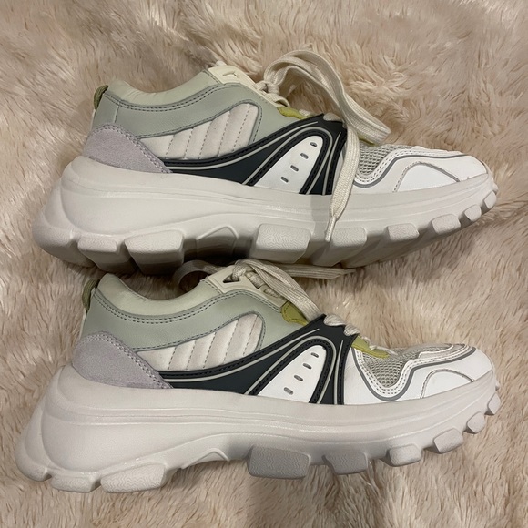 Zara Chunky Lace up Tennis Shoes - Picture 11 of 16